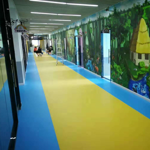 Неоднорідна ПВХ підлога для плитки в дитячому садку