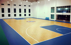 Екологічна ПВХ підлога товщиною 4 мм для баскетбольних майданчиків